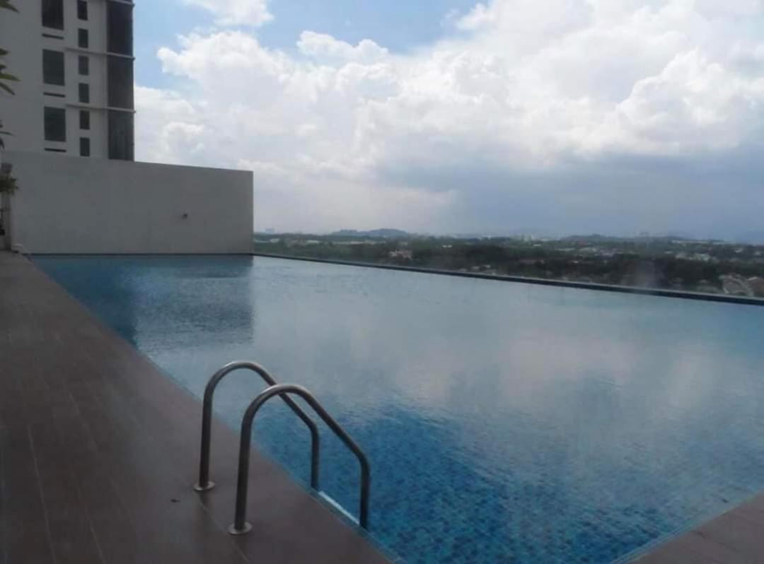 Mhb 30 Sulte Evo Soho Bandar Baru Free Netflix And Wifi Apartment Bangi